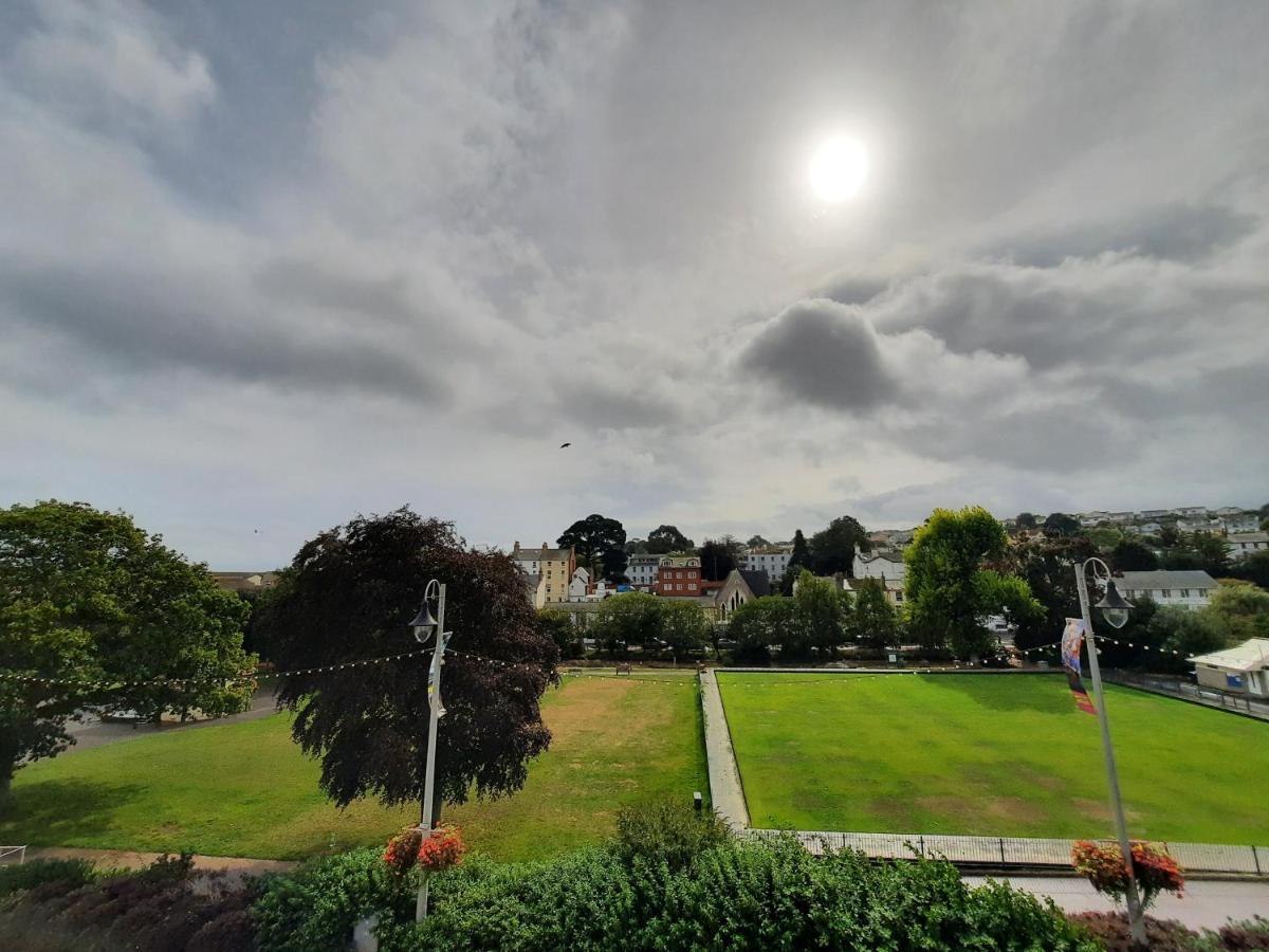 Dawlish Lawn View Apartment Exterior photo